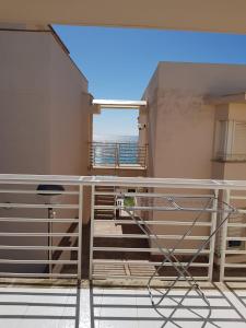 Balkón alebo terasa v ubytovaní Apartment Vinaroz with swimming pools for 4 people