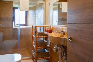 Bilik mandi di Casa Soberrón LLNS0035R +7 gambar