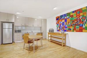 Kuchyň nebo kuchyňský kout v ubytování Humble Abode @Footscray (CBD Accessible)