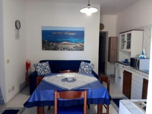 A kitchen or kitchenette at Villa Debora Favignana (TP)