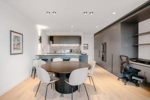 Fotografie z fotogalerie ubytování Luxurious Elsternwick Apt Living with Parking v Melbourne