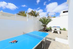 Stolní tenis v ubytování VIlla Amalia in Matagorda with sea and beach views nebo okolí