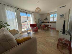 Posedenie v ubytovaní Appartement T2 piscine et plage