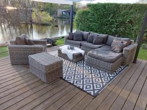 Istumisnurk majutusasutuses Marevi gezellige chalet in Geel