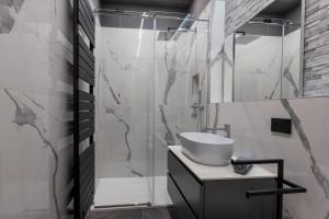 Gambar di galeri bagi Verona Borgo Roma LUXURY ROOMS & APARTMENT di Verona