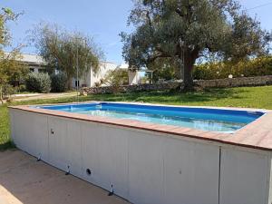 Bazén v ubytovaní La casa degli artisti alebo v jeho blízkosti