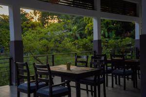 Giardino di Lion Gate Hotel Sigiriya