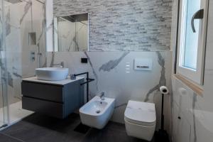 Gambar di galeri bagi Verona Borgo Roma LUXURY ROOMS & APARTMENT di Verona
