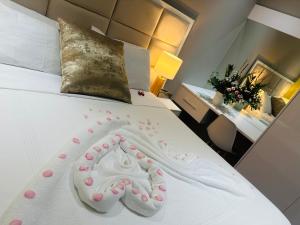 Postel nebo postele na pokoji v ubytování Kings view exclusive villas (KVEV) + 37 fotografií