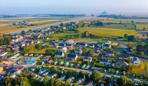 Letecký snímek ubytování Camping Les Pommiers du Mont Saint Michel