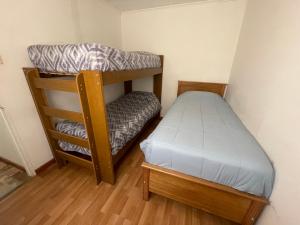 オバエにあるParaíso del Valleの小さなお部屋で、二段ベッド2組が備わります。