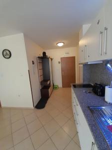 Fotografie z fotogalerie ubytování 2 room Apartment with side Sea View Sveti Vlas v destinaci Sveti Vlas