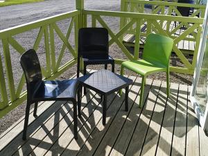 Balkón nebo terasa v ubytování Camping Les Pommiers du Mont Saint Michel