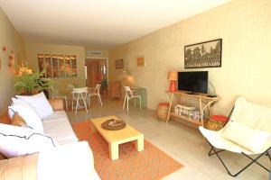 Fotografia z galérie ubytovania Apartement rénové 2 chambres au Palm Beach v Cannes