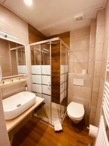 Bilik mandi di Hotel Garni Montaldi