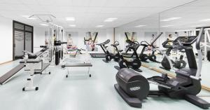 Fitness centrum a/nebo fitness zařízení v ubytování Elba Vecindario Aeropuerto Business & Convention Hotel