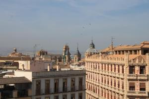 vista su edifici e sullo skyline della città di Apartamentos Vado - Cuesta de Alhacaba a Granada