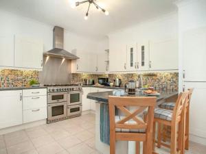 Køkken eller tekøkken på Lavender Cottage