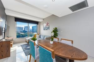 Gallery image of Modern Apartment in 5 Star hotel With Backup Power in Johannesburg