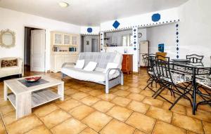 Posezení v ubytování Villa ensoleillée & Piscine privée à Aléria