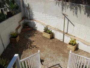 Vonkajšia záhrada v ubytovaní Apartamento con gran terraza y vistas panorámicas, a 300 m de la playa. - ES-228-45