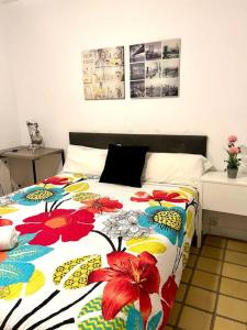 Lova arba lovos apgyvendinimo įstaigoje Beautiful flat in Plaza España