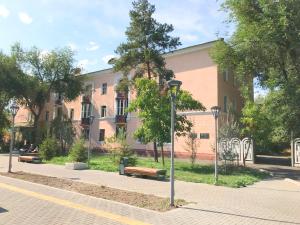 Κήπος έξω από το Квартира посуточно Талдыкорган