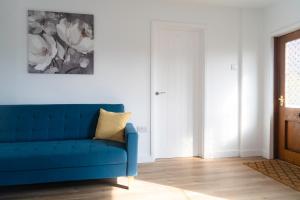 Afbeelding uit fotogalerij van Crossways - a modern two bedroom village apartment close to cheltenham in Claypits +23 foto's