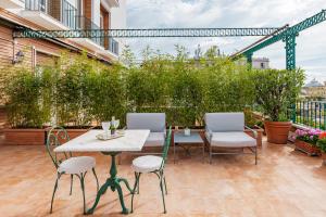 Balkón nebo terasa v ubytování Terrazza Monteroduni 16