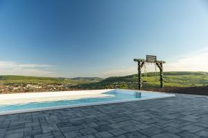 Bazén v ubytování Panorama Residence nebo v jeho okolí