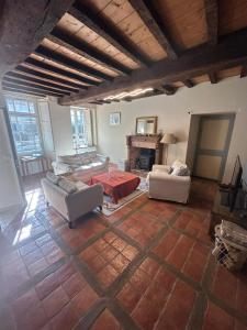 Posedenie v ubytovaní Maison Spacieuse avec du Charme - Tout proche de la mer