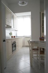 Η κουζίνα ή μικρή κουζίνα στο Ostuni Dream House
