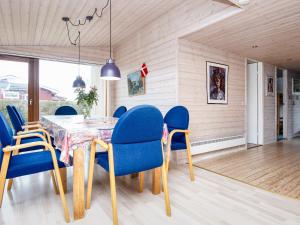 Svetainės erdvė apgyvendinimo įstaigoje 7 person holiday home in Juelsminde