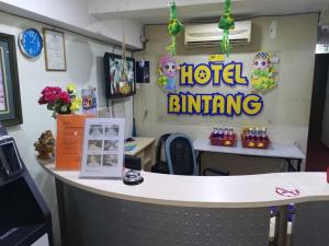 Certifikát, hodnocení, plakát nebo jiný dokument vystavený v ubytování HOTEL BINTANG