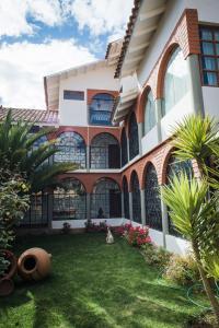 Κήπος έξω από το Wilkamayu Hotel