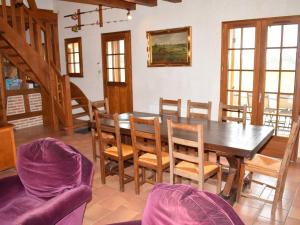 Gallery image of Lodge 9 chambres avec piscine chauffée, étang & activités au cœur de la Sologne - FR-1-491-384 in Fontaines-en-Sologne