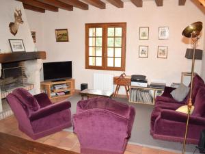 Gallery image of Lodge 9 chambres avec piscine chauffée, étang & activités au cœur de la Sologne - FR-1-491-384 in Fontaines-en-Sologne