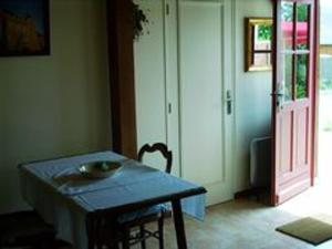 Gambar di galeri bagi Gîte Douillet en Sologne - Terrasse, Jardin, Bords du Beuvron - Idéal Couples - FR-1-491-409 di Neung-sur-Beuvron