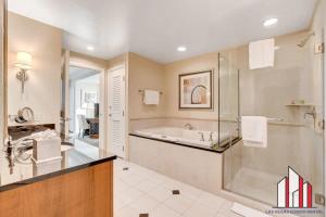 Un baño de Signature 2BR3BA F1 View Balcony Ste 08-801 and 03