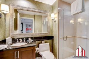 Un baño de Signature 2BR3BA F1 View Balcony Ste 08-801 and 03