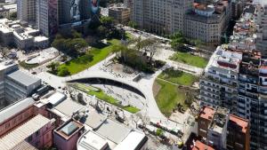 an aerial view of a park in a city at Departamentos Recoleta in Buenos Aires