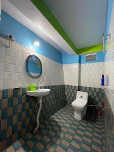 Koupelna v ubytování ZORBA HOMESTAY DARJEELING