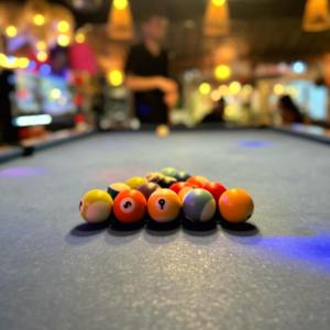 Biliár nebo kulečník v ubytování Rom Casa Hostel Da Nang