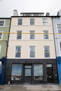 an apartment building in the centre of the city at Unit 1 Island View Apartments - Town Centre Walk To Everything in Cobh