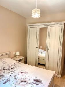 En eller flere senge i et værelse på Vanja apartment Przno + 16 billeder