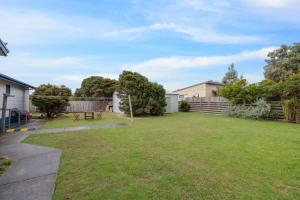 a yard with a goal at Quiet Holiday Home in Surf Beach VIC in Surf Beach
