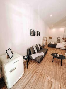 Una cama o camas en una habitación de Nice studio in Lavapies, downtown Madrid