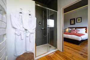 Afbeelding uit fotogalerij van Maison d'Hôtes "Les Bulles Dorées" in Rilly-la-Montagne +10 foto's