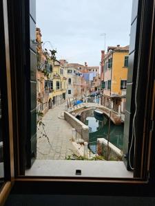 Foto de la galería de Casa Rossa vista canale en Venecia 18 fotos más