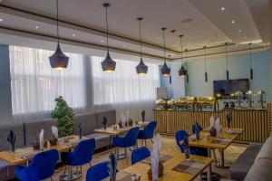 Restaurace v ubytování Aveon Hotel